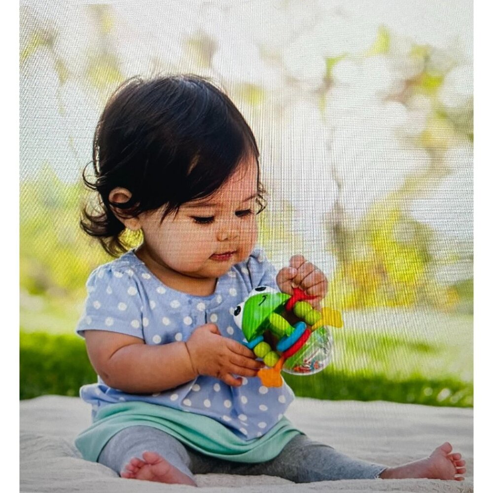 Infantino Flip Flop Frog Rattle BPA-Free Easy-To-Grip Toy For 0+ Months Babies